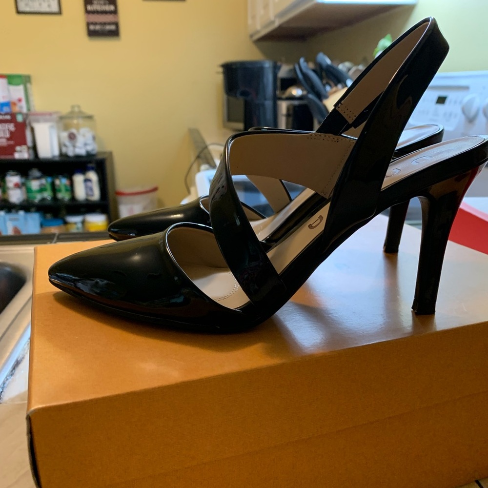 Unisa heels